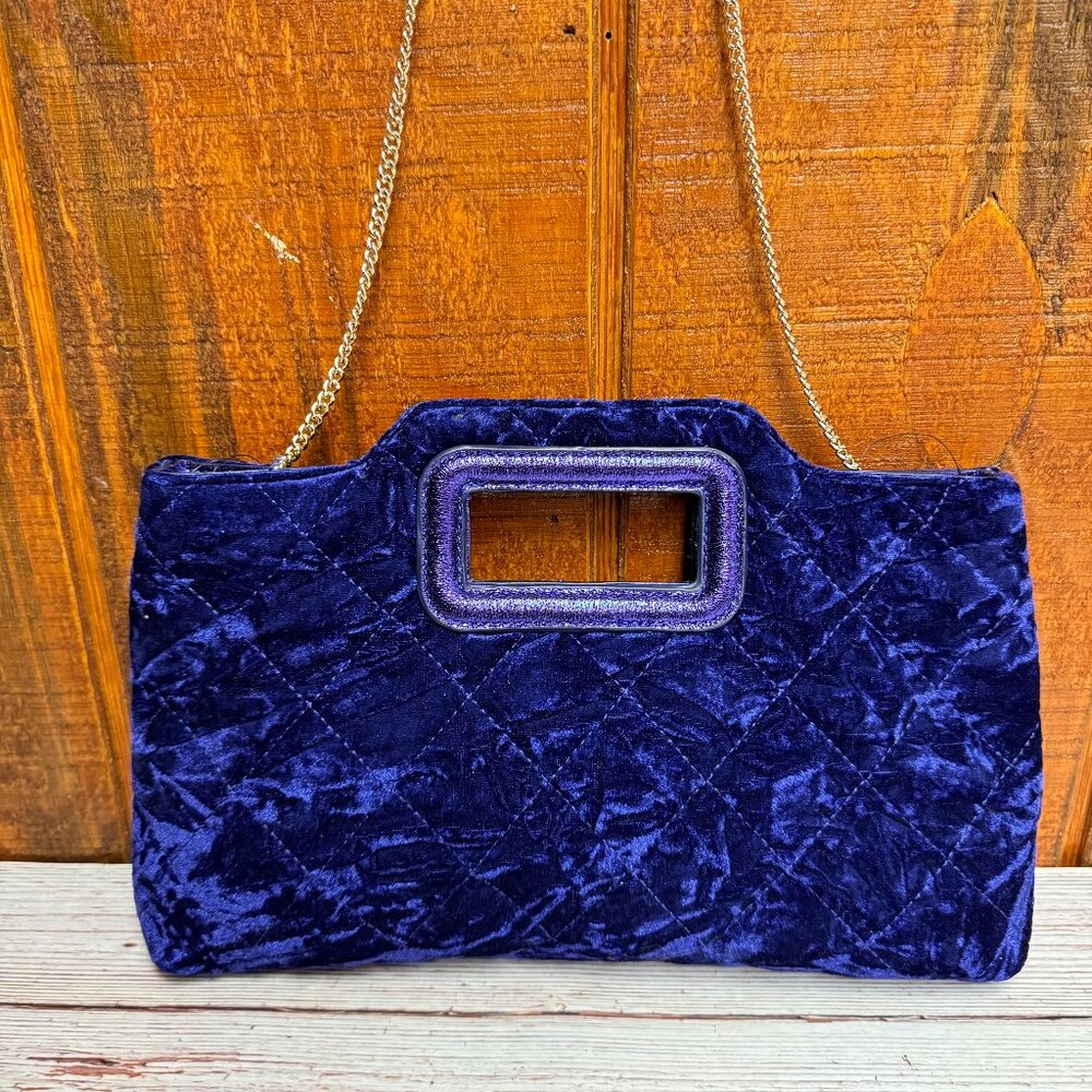 I.N.C. INTERNATIONAL CONCEPTS Juditth Handle Medium Velvet Clutch – Sapphire Cru